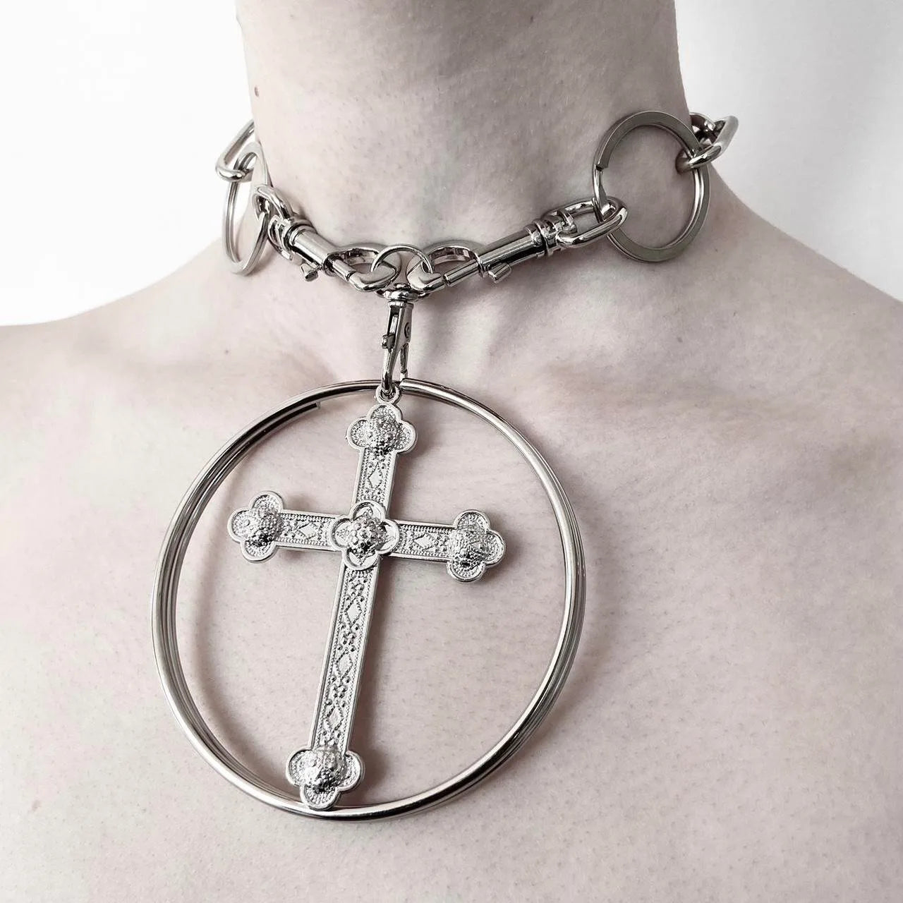 Gothic Alt Goth O-Ring Cross Chain Choker Necklace