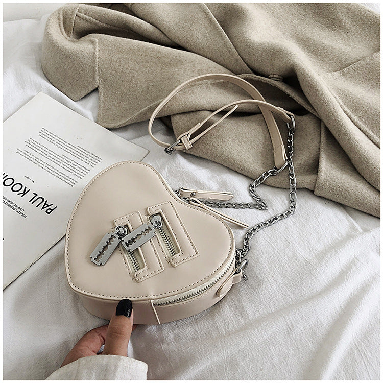 Gothic Heart Shaped Blade Zipper Chain Bag