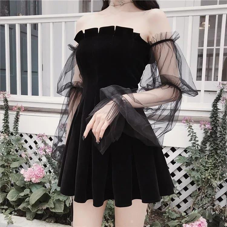 Gothic Off Shoulder Lantern Mesh Sleeve Mini Dress (Available in size S to XL)