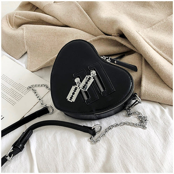 Gothic Heart Shaped Blade Zipper Chain Bag